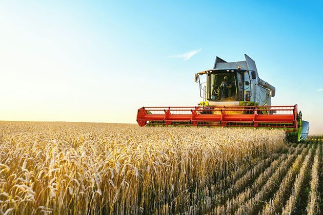 what are tractors used for in agriculture