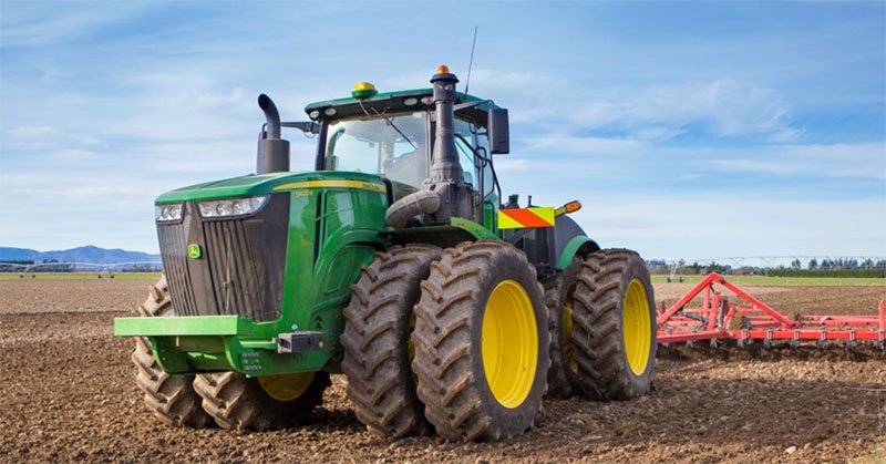 where are john deere tractors manufactured