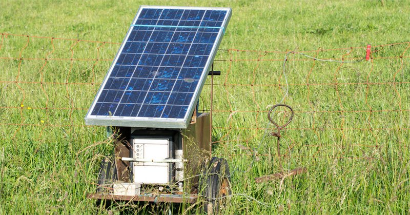 10 Mile Low Impedance Livestock Electric Fence Energizer Solar Powered Charger 