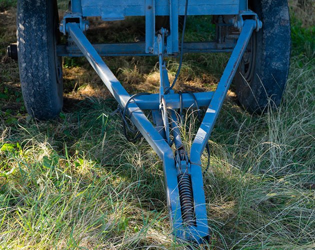 how to hook up tractor implements