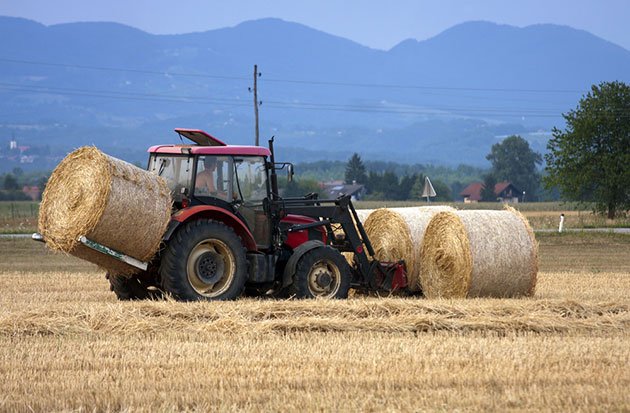 hay spear attachment for tractor