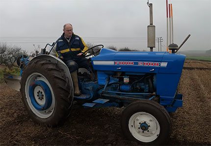 ford 2000 tractor parts