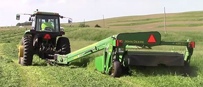 what horsepower is a 4440 john deere tractor