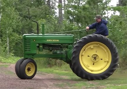 how to start a john deere b tractor