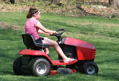 difference between finish mower and bush hog