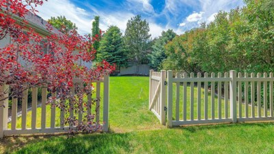 pvc vs wood fences under harsh weather conditions