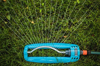 best oscillating sprinkler for large lawn