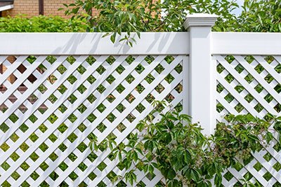 pros and cons of different fence materials