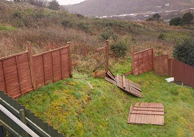 What fencing is best for high winds?