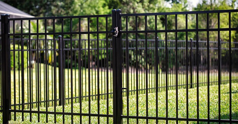 aluminum fence maintenance